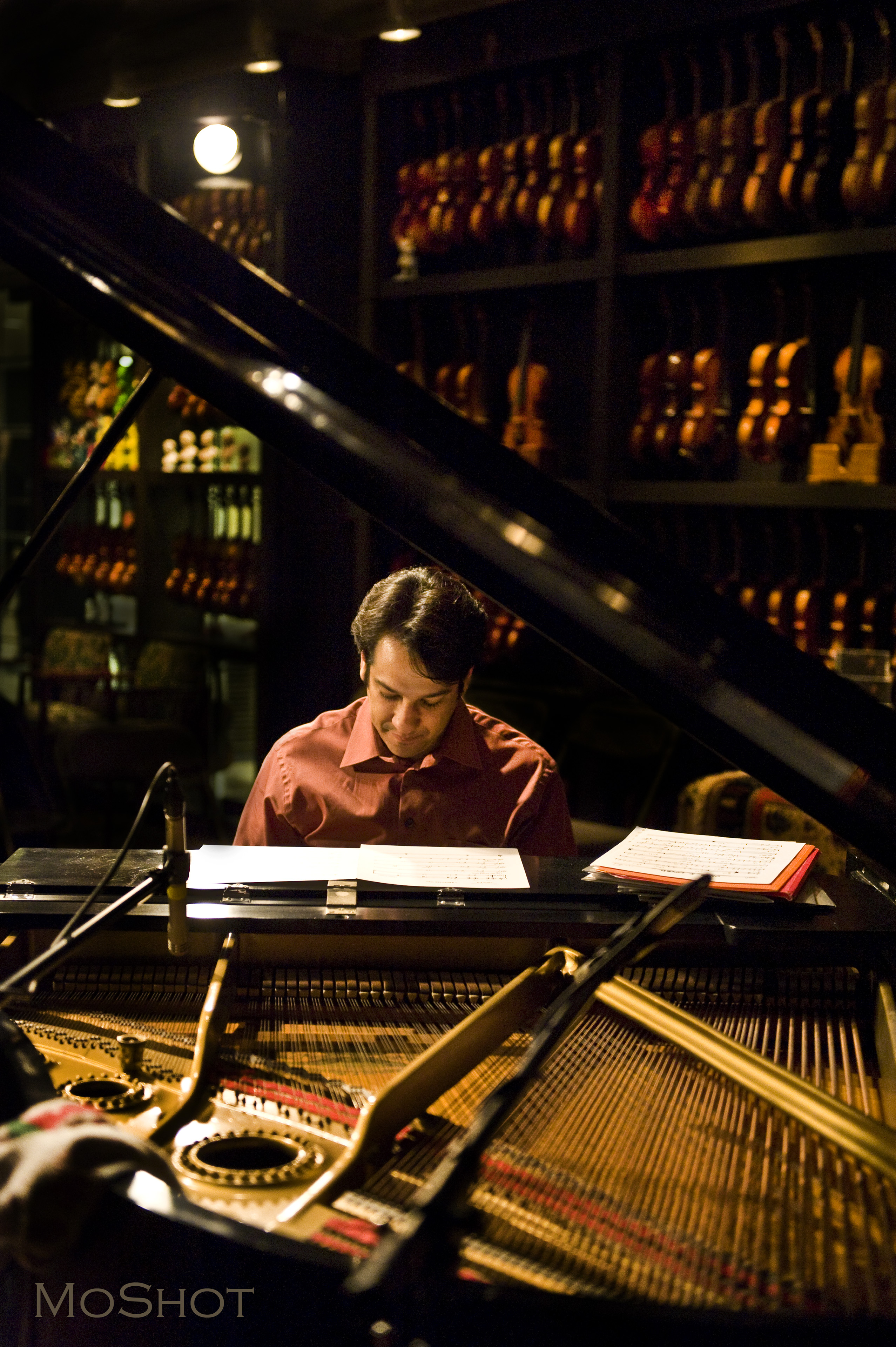 Oscar Perez at Piano